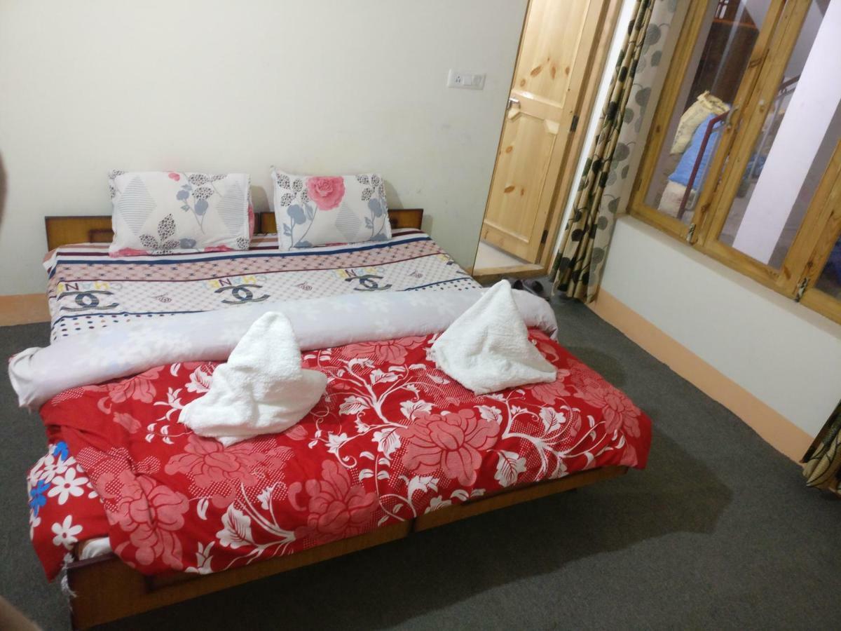 Babu Guest House Лех Екстер'єр фото